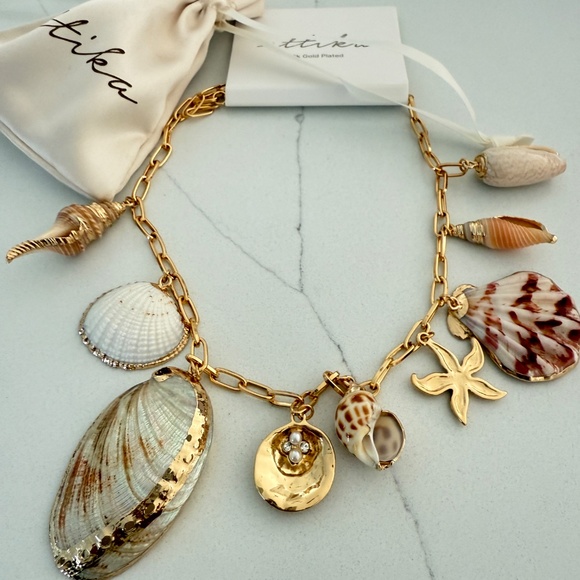 Ettika Private Island Assorted Shell Necklace New - Picture 4 of 5